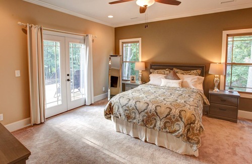 Denver House | Waterfront Home has it all! (Pontoon Boat Available)