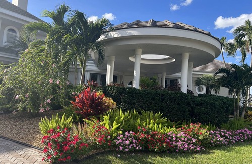 Marco Island House | Waterfront home on Marco Island, large pool, & dock. Sleeps 18, many amenities.
