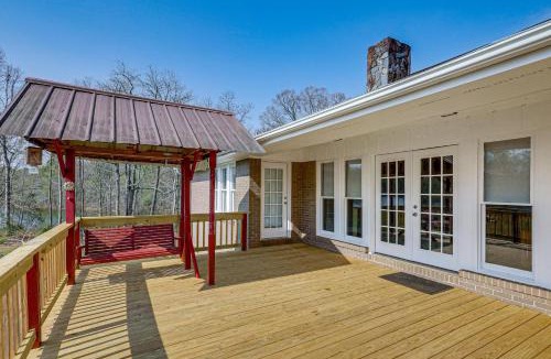 Bogart House | Waterfront Home w/Views on Bear Creek Reservoir!