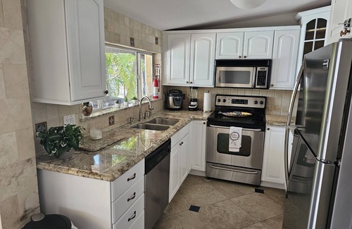 Pompano Beach House | Waterfront Intercostal Family- House, walking distance to the Beach
