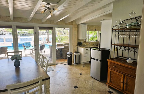Pompano Beach House | Waterfront Intercostal Family- House, walking distance to the Beach