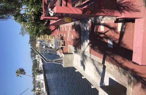 Englewood South House | Waterfront! JACuZZI and Beach FUN nearby! EZ shops