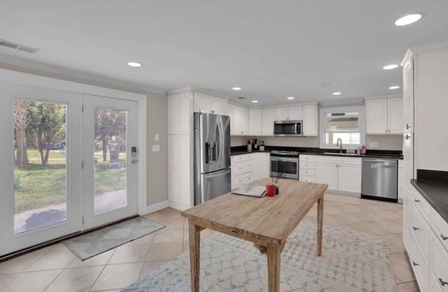 Hollands Landing House | Waterfront King Hideaway with Fast Wi-Fi