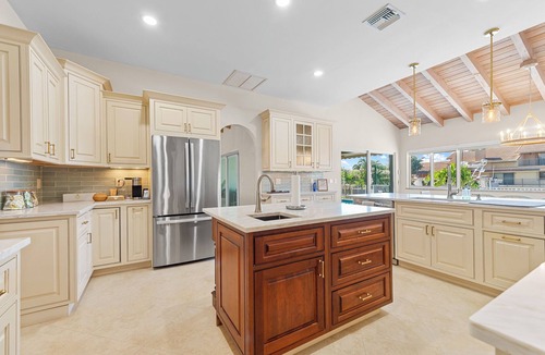 Lighthouse Point House | Waterfront Lux 4BR! New Reno with Heated Pool + Outdoor Kitchen