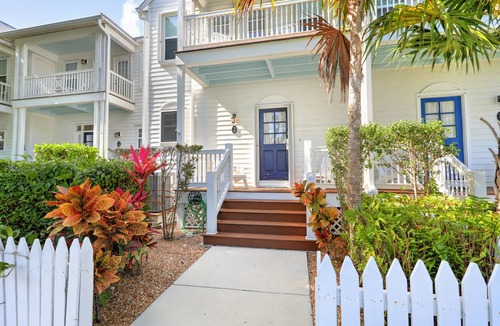 Marathon House | Waterfront luxury Villa (15) with spectacular sunset views and boat slip