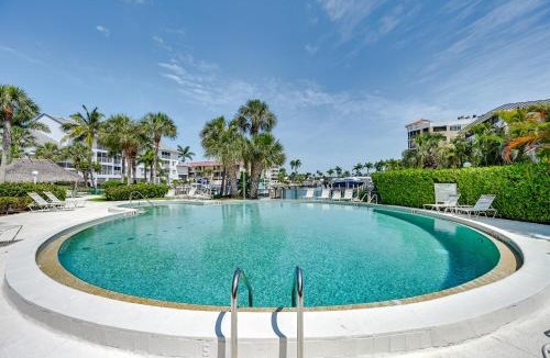 Marco Island House | Waterfront Marco Island Condo < 1/4 Mi to Beach!