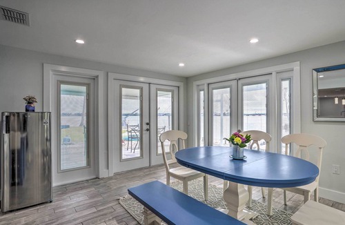 Matlacha House | Waterfront Matlacha Home w/Hot Tub & Grill!