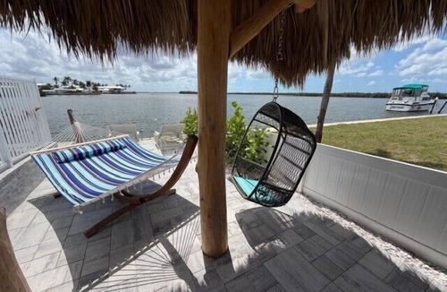 Matlacha House | Waterfront Matlacha views! 2/2 Heated Pool Home