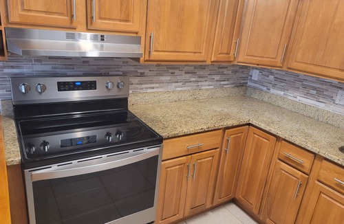 Pinellas Point Condo | WATERFRONT PENTHOUSE 1BD/1BA Sunset Suite 5 MIN to DOWNTOWN LIVE MUSIC & BEACHES