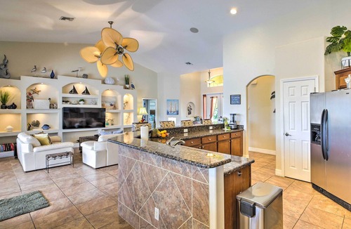 Caloosahatchee House | Waterfront Pool & Spa: Relaxing Cape Coral Retreat