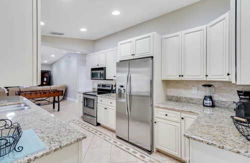 Caloosahatchee Villa | Waterfront Pool Villa with Sail Boat access to the Gulf