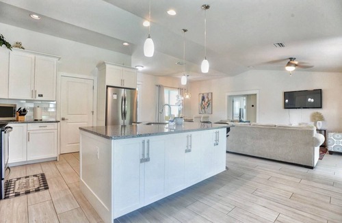 Edgewater House | Waterfront Retreat, Heated Pool, Fishing, Built 2021