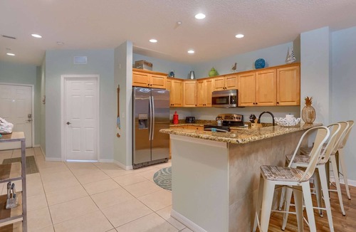 Clearwater Beach Condo | Waterfront, Spacious Balcony, 2 King Bedrooms! Free Cable & Wi-Fi, W/D, Pool, Hot Tub-304 Island Key