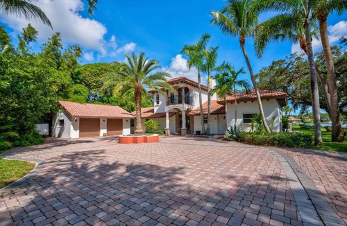 Jupiter House | Waterfront, spectacular peninsula property views all directions, dock, sleep 16
