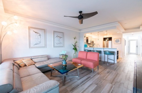 Merritt Island Condo | Waterfront Stateroom