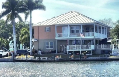 Palmetto Apartment | Waterfront Studio apartment to relax/work on Snead Island, near Bradenton, Fl