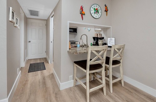 Treasure Island Condo | Waterfront Treasure Island Resort Heated Pool