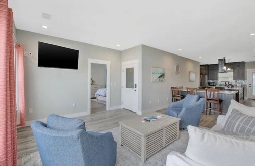 Freeport House | Waterfront