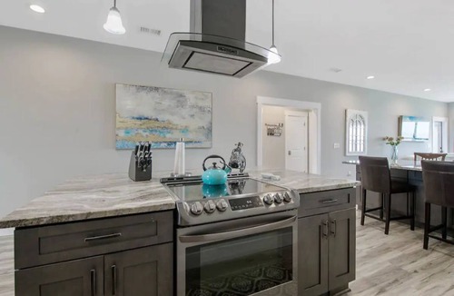 Freeport House | Waterfront
