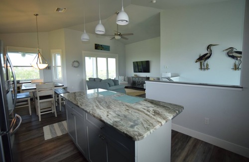 Captiva House | Waterfront Property with Dock and 2 Minute Walk to the Beach