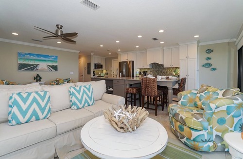 Holmes Beach Condo | Waters Edge 110N by Duncan Real Estate