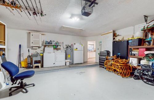 Lochmoor Waterway Estates House | Waterside Tranquility