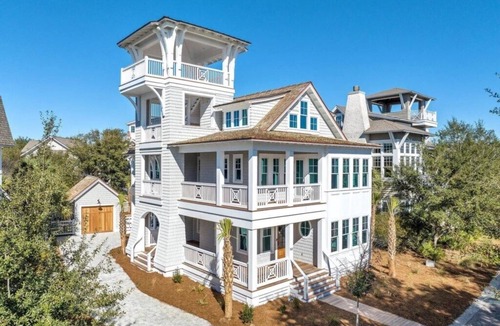 WaterSound Beach House | Watersound Home -Beautiful Gulf Views, Pool, and Gas Grill-122GBT