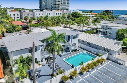 North Beach Apartment | WAVES ON DESOTO