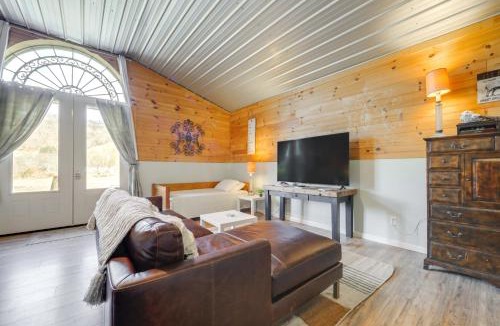 Waynesville Apartment | Waynesville Studio w/Fire Pit & Mountain Views!