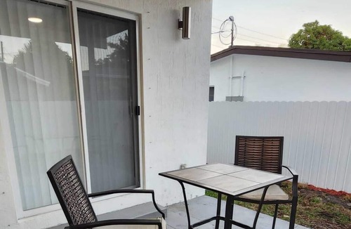 Liberty City House | We are located in the heart of Miami, 10 min away from Downtown, Beaches, M.I.A