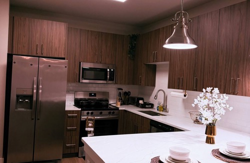 Atlanta Apartment | we wanted to create an atmosphere that feels warm, relaxing, and unforgettable.