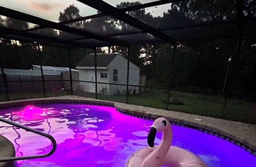 Spring Hill House | Weeki Wachee & Gulfcoast Gem ~ Private heated pool! Pet friendly!