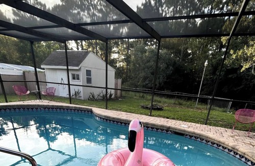Spring Hill House | Weeki Wachee & Gulfcoast Gem ~ Private heated pool! Pet friendly!