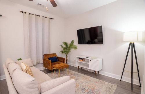 Huntcliff House | Welcome home away from home! Near Fort Jackson