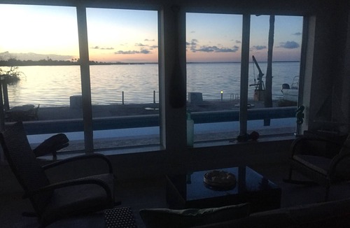 Tropical Bay Estates House | Welcome to Casa Del Mar 305 5251254