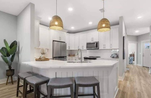 Bahama Beach House | Welcome to Fins! Private Pool! 2 Min walk to Beach