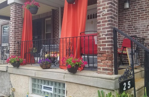 Germantown Apartment | Welcome to Germantown, Charming, 1 br. Studio apartment sleeps 4