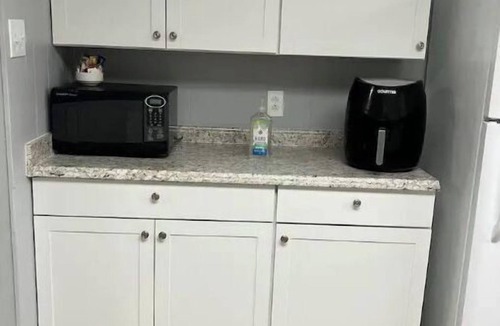 Brooksville Cottage | Welcome to Gumby's Cottage in Nobleton, FL 34661! Just 11 miles from Brooksville