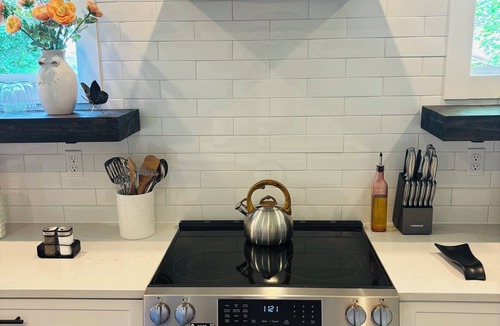 Dandridge House | Welcome to Orange On Main a brand new 3-bed 3 bath house in Dandridge TN