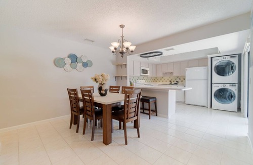 Wellington House | Welcome to our 3 bedroom 2.5 bath town house in the heart of Wellington Florida