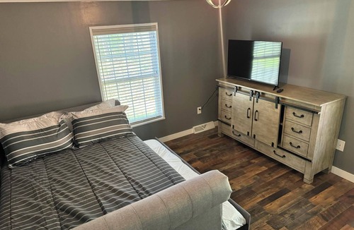 Hendersonville House | Welcome to our charming Hendersonville getaway, where convenience meets comfort!