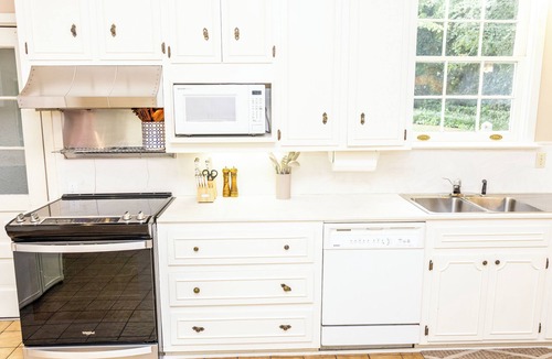 Summerville House | Welcome to Summerville! 1.0 miles from the Augusta National
