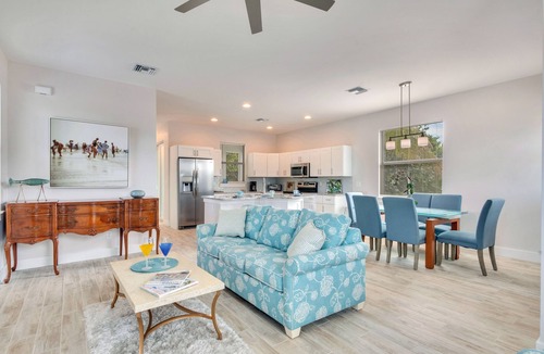 Naples House | Welcome to Sunset Bay Guest House