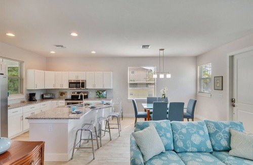 Naples House | Welcome to Sunset Bay Guest House