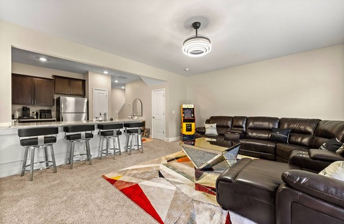 Morrow House | Welcome to The Palace