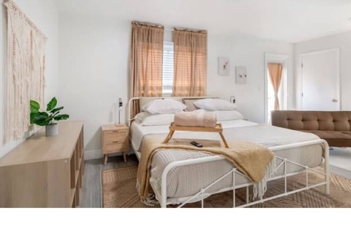 Melaleuca Gardens House | Welcome to The Perfect Moment!