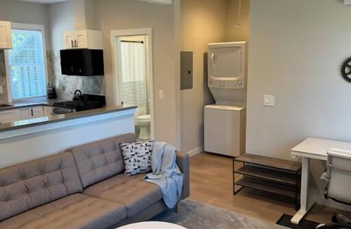 Yardville-Groveville Apartment | Welcoming 2-bedroom 1-bathroom apartment with central AC in Hamilton Township