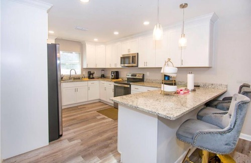 Lakeland House | Welcoming 4-bedroom house with AC in Lakeland