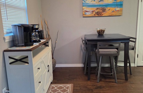 Cocoa House | Welcoming home with everything you need in Cocoa - 2 bedrooms