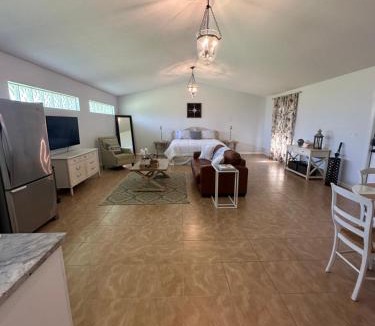 Wellington House | Wellington Guest Suite